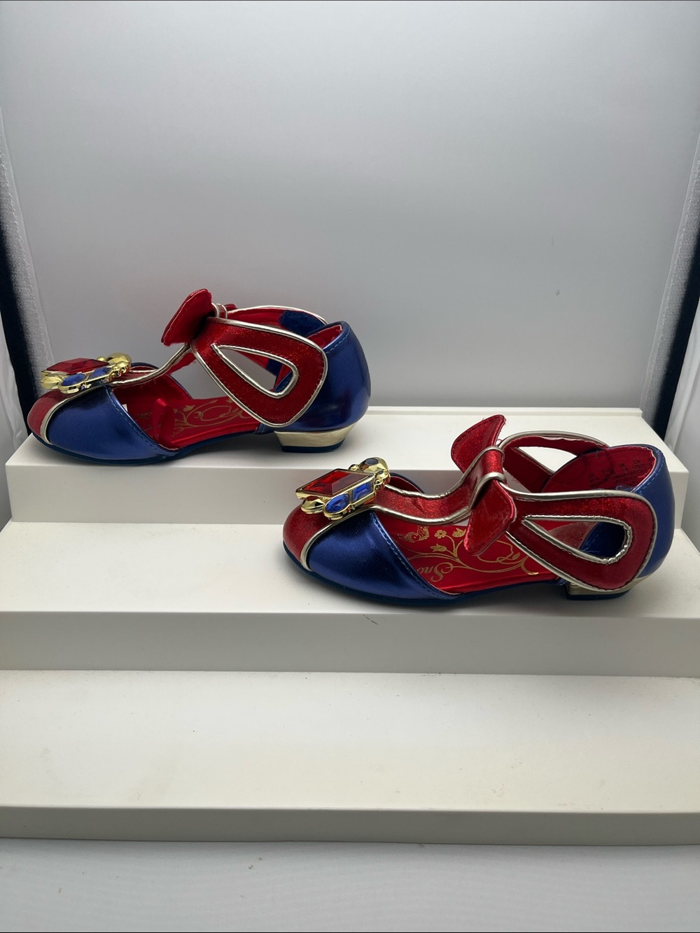 Disney Snow White Dress Shoes Sz 9/10 Red Blue Girls Princess - Picture 2 of 10